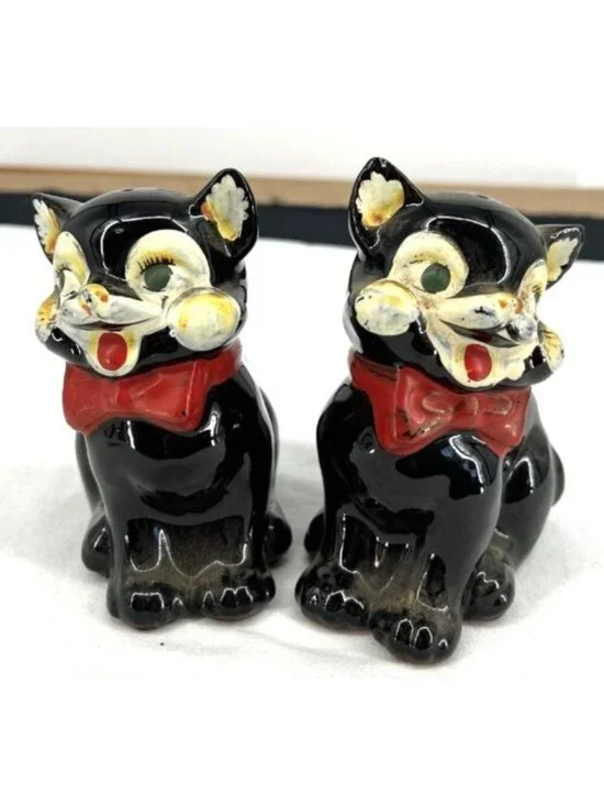 Black Cat Salt and Pepper Shakers Red Bows Ceramic Redware 4.75