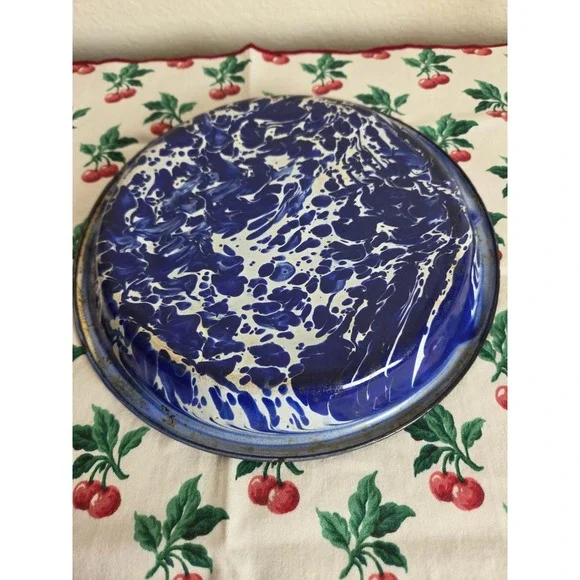 Vtg Enamelware Graniteware Blue & White Splatterware Swirl 9
