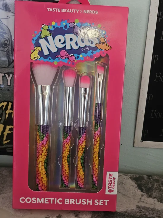 3/$25 Pink Candy-Print Cosmetic Brush Set Taste Beauty