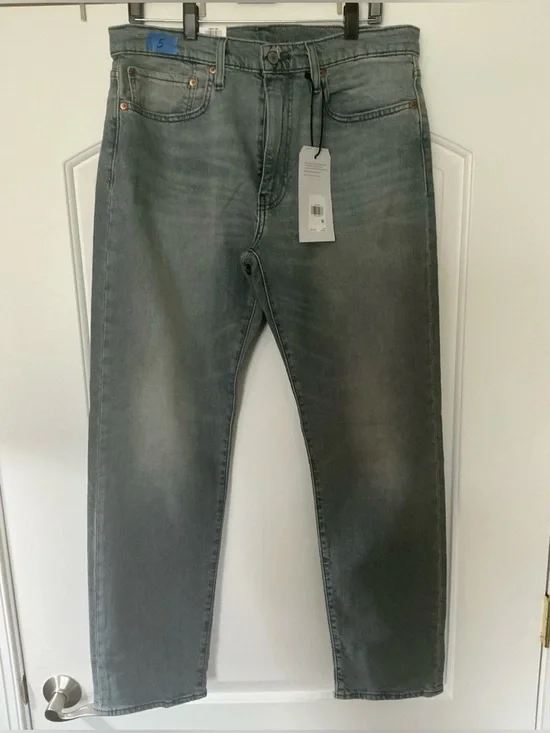 Size 34 x 32 - Levi & Strauss Levi’s 502 Light Wash Denim Taper Premium Jeans