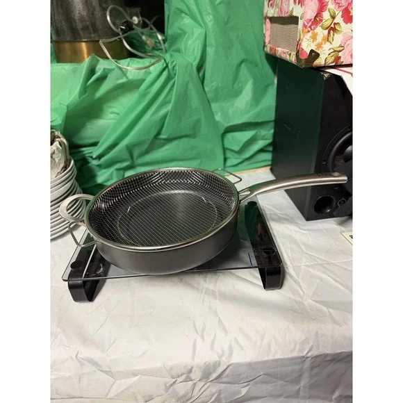 Nonstick Deep Frying Pan w/‎ Wire Basket Insert ~10