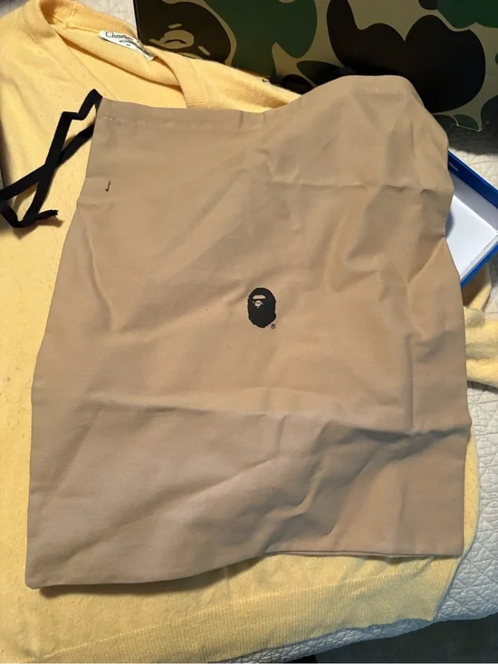 A Bathing Ape Shoe bag comes with 4 bags Tan Drawstring Skirt Cover