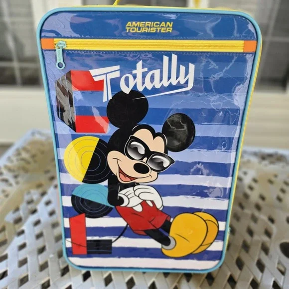 American Tourister Totally Mickey Mouse Rolling Carryon Suitcase‎ Vacation