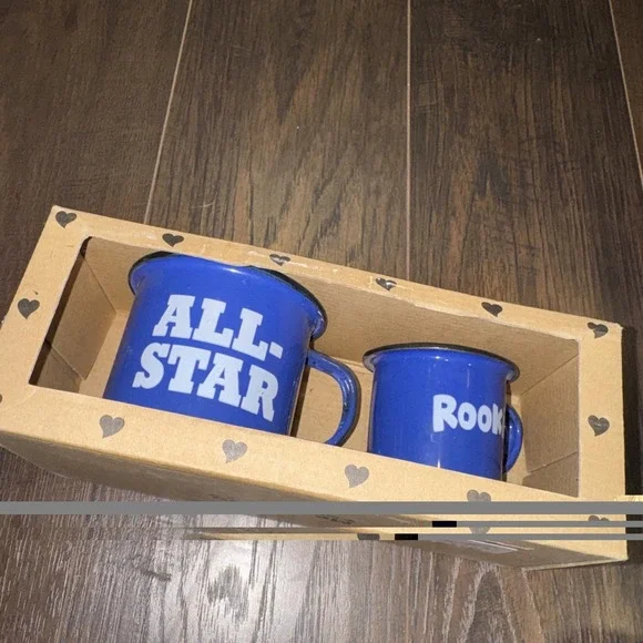 CMP Enamelware‎ NWT SET OF 2 ENAMELWARE MUGS All STAR & Rookie