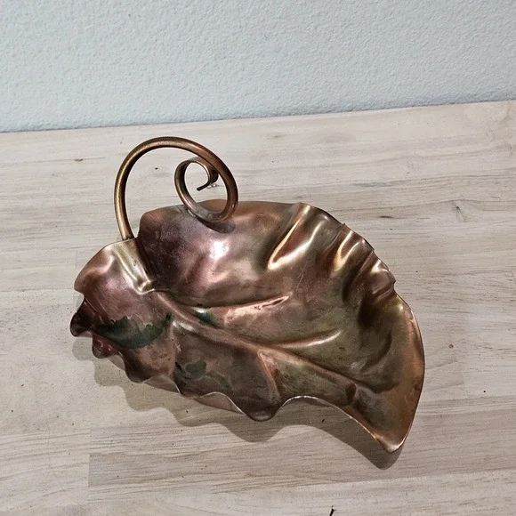 Vintage Gregorian Solid Copper Leaf Dish 6.5
