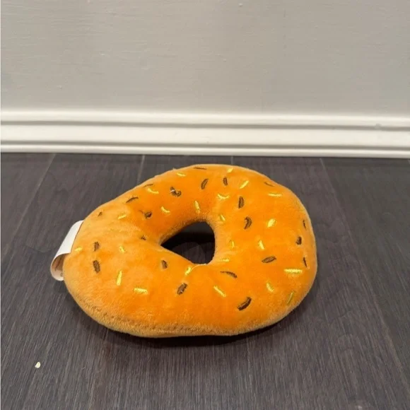 NWOT Orange Bagel Plush Pet Dog Toy