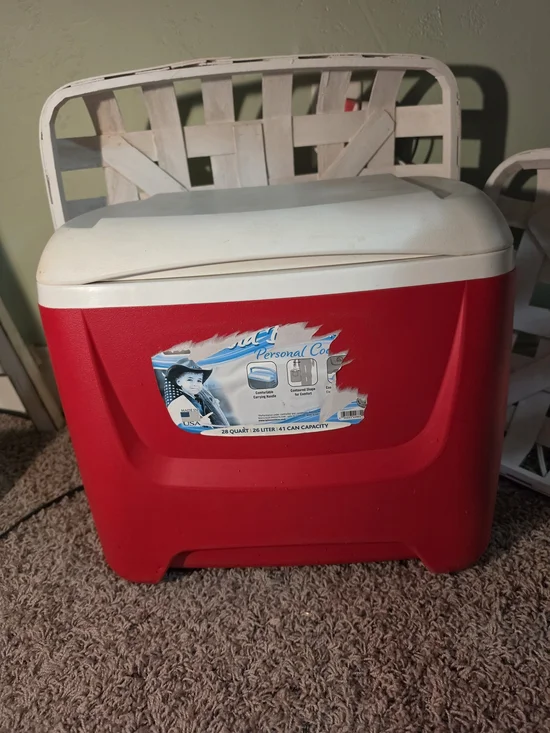 Igloo Island Breeze Cooler