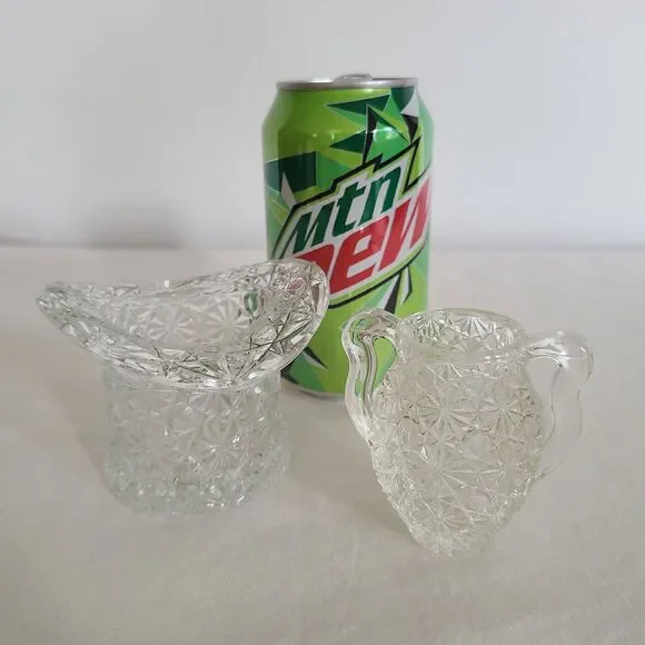 Vintage Daisy & Button Pattern Clear Pressed Glass Top Hat Topper Mini Urn Set