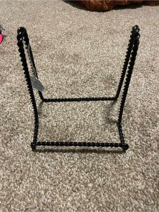 Black Twisted Metal Display Stand -