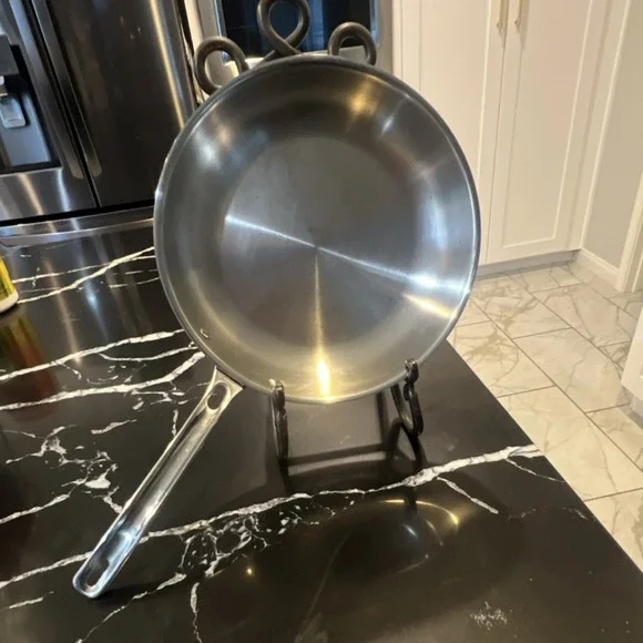 VIKING 10in 3-Ply Stainless Steel Frying Pan Aluminum Core, Dishwasher‎ Safe