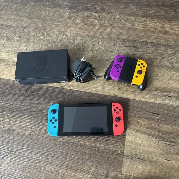 Ninetindo switch Console With 2 Extra Joy Cons