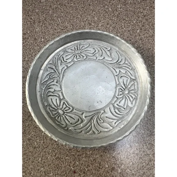 Aluminum Vintage Set Of 6 Coasters Forged Intaglio Design By EMPC Bow Design 3