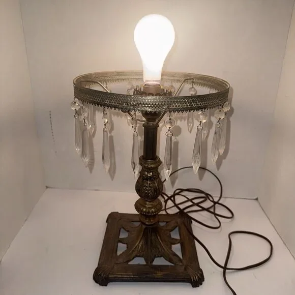 Vintage Art Deco Crystal Prisms Boudoir Table Lamp Cast Iron Bronze Tone 20s 30s