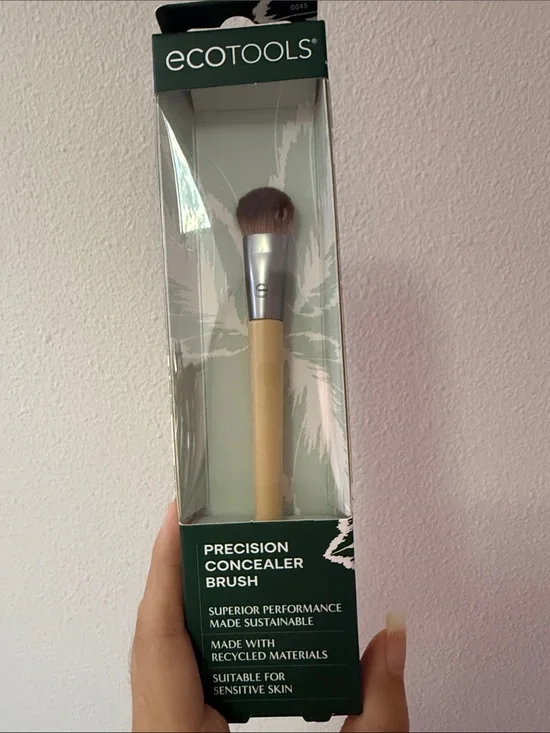 ecotools Precision Concealer Brush - Brown Bristles, Natural Bamboo Handle
