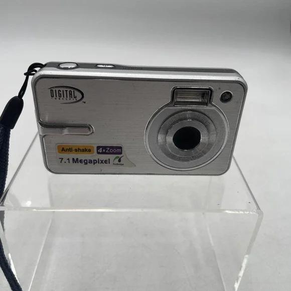 Digital Concepts 7.1MP Digital Camera 4X Zoom+ Battery+SD Card-Tested