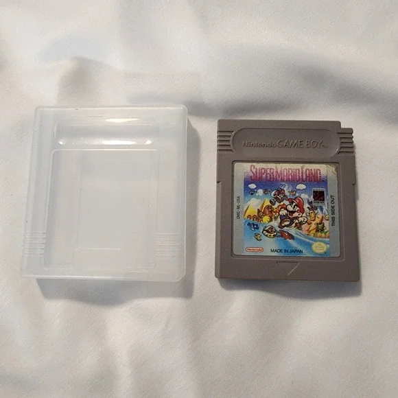 Super Mario Land Nintendo Game Boy 1989 Vintage Video Game classic Works Tested.