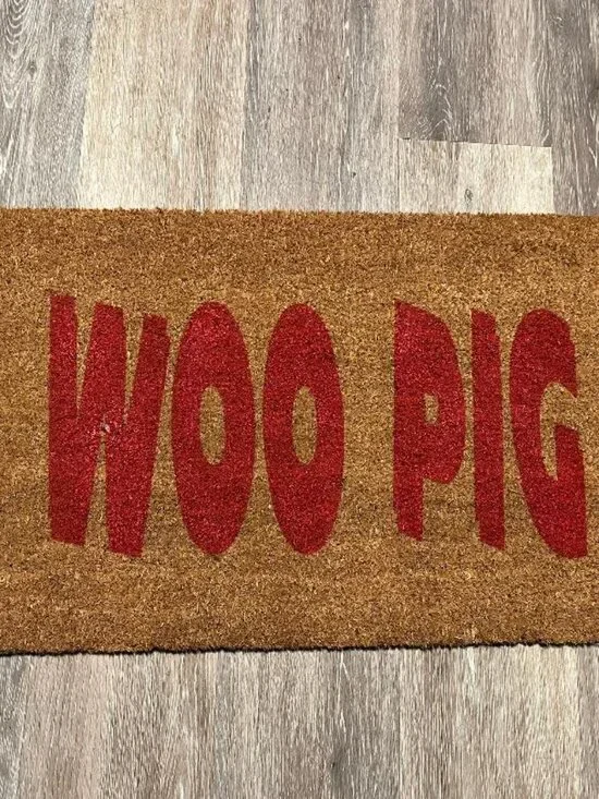 WOO PIG decorative coir doormat