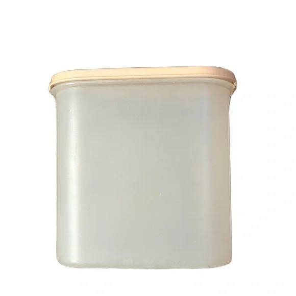 Tupperware White Storage Container Cream Food Cereal Snack Vintage