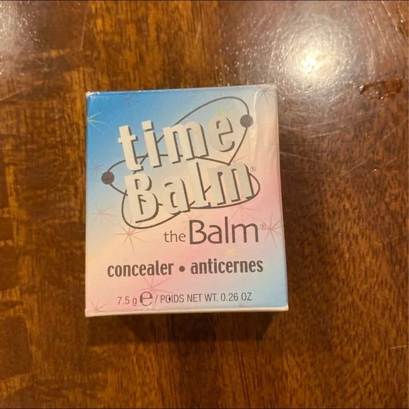 TheBalm NWT Concealer Just Before Dark
