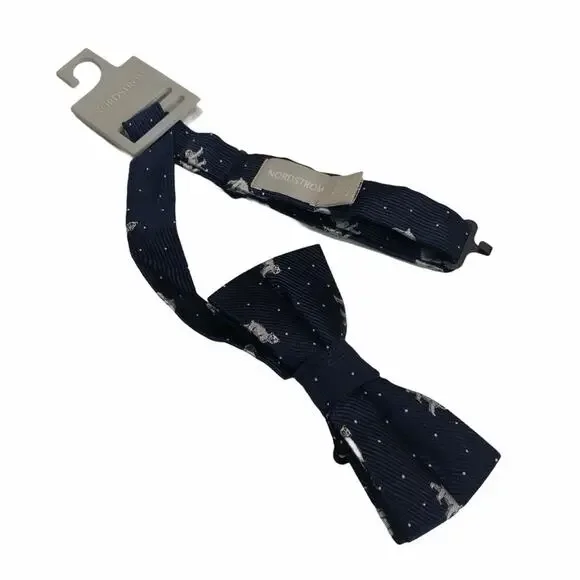 NORDSTROM Big Boy's Navy Blue Polar Bear Bow Tie NWT Silk‎ Adjustable