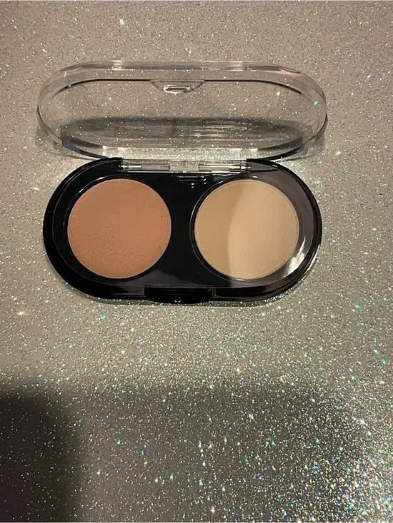 Bobbi Brown Black Compact Concealer Kit Duo (Warm Ivory, Pale Yellow)