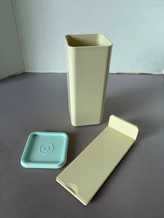 Tupperware Modular Mate Rectangle Storage Container With Lid & Pour Spout Beige