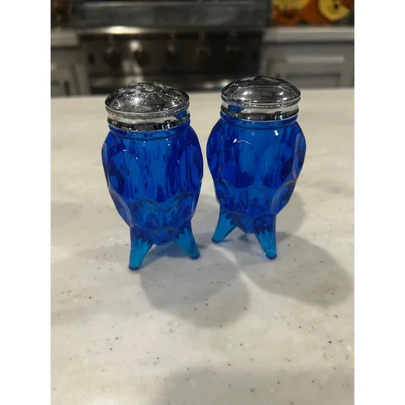 Vintage Cobalt Blue Glass Salt and Pepper Shakers Footed Thumbprint Pattern 4