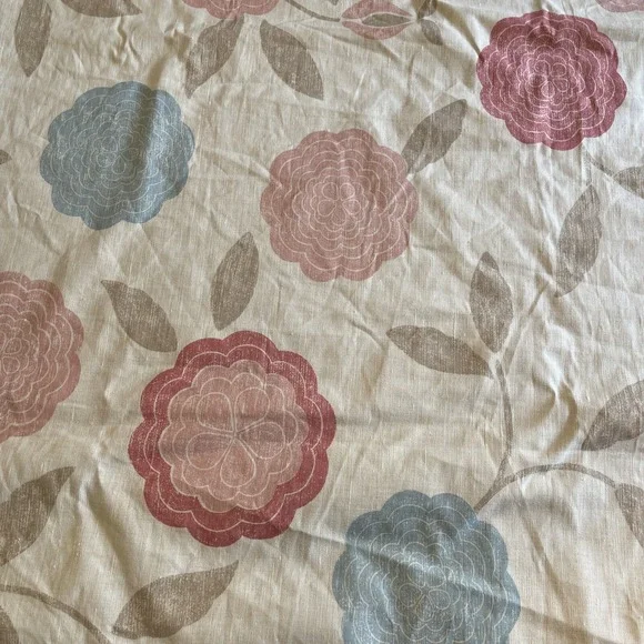 Osborne & Little Fabric Linen Blend Floral Eranthe‎ 1.5 Yards x 45