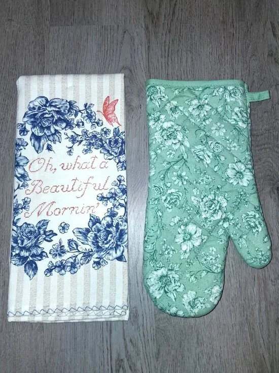 The Pioneer Woman Kitchen Towel and Oven Mitt Set Green Floral Butterfly Striped