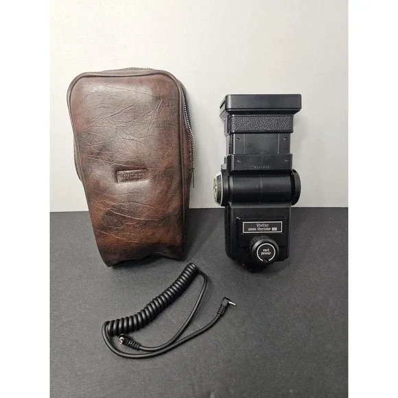 Vivitar Zoom Thyristor 265 and 285 Flash Lot with Case Untested
