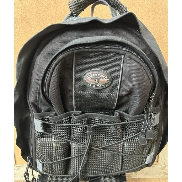 Tamrac Adventure 74 Camera Backpack Model 5374‎ Black/Gray Excellent Cond