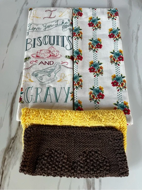 Pioneer Woman Kitchen Towels & Handmade Dishcloth Set (4 Pieces)