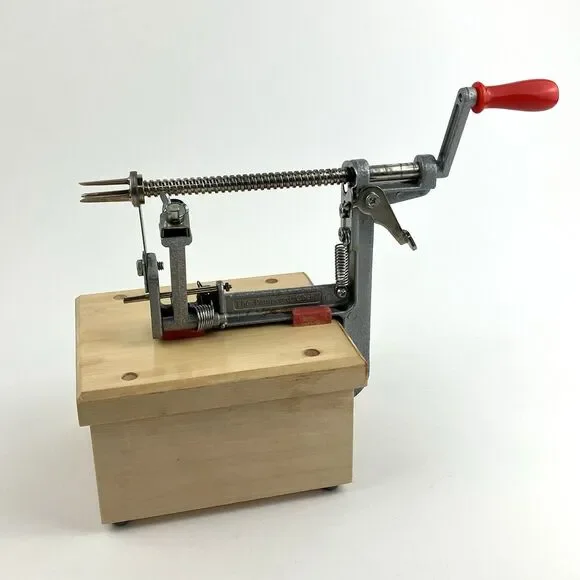The Pampered Chef Apple Peeler Corer Slicer With Wooden Stand Hand Crank