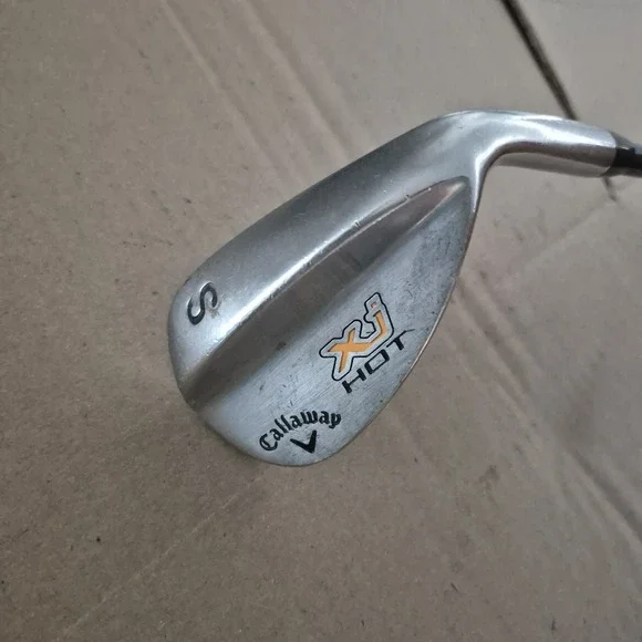 Callaway Golf XJ HOT SAND WEDGE Right Handed Graphite Youth Flex Junior SW 33