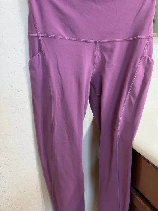 Lululemon Train Free Super High-Rise Stirrup Tight 32” Size 8 Purple