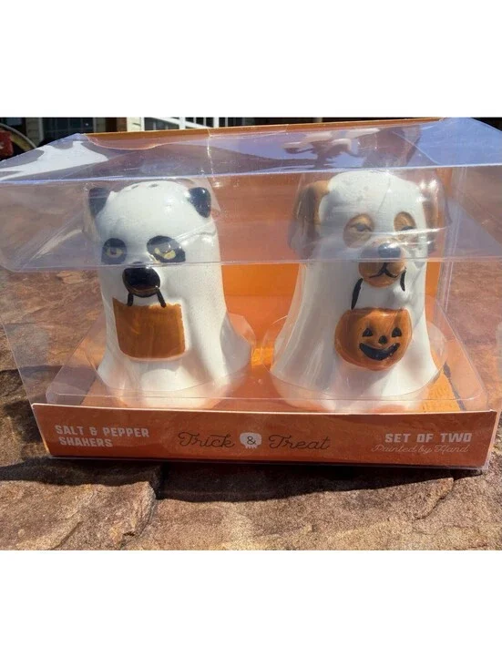 Halloween Ghost Cat & Dog Trick or Treat Ceramic Salt & Pepper Shakers NWT