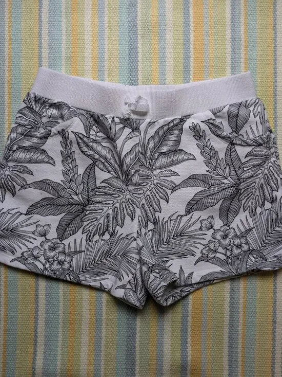⭐ Girl's Janie & Jack Terry shorts size 10