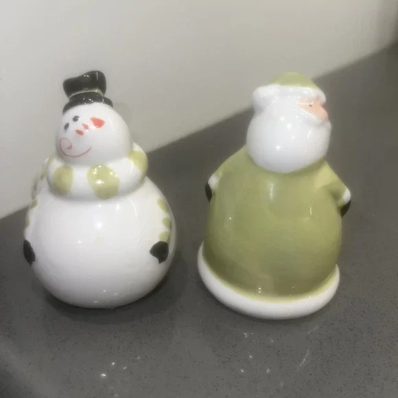 Pacific Island Creations Co Ltd Salt and Pepper Shakers Santa and Snowman China