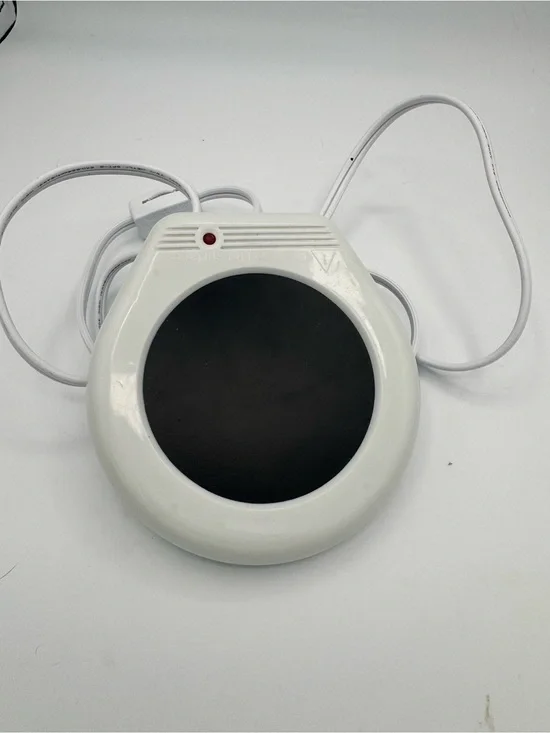White Electric Mug Warmer with Black Heating Plate