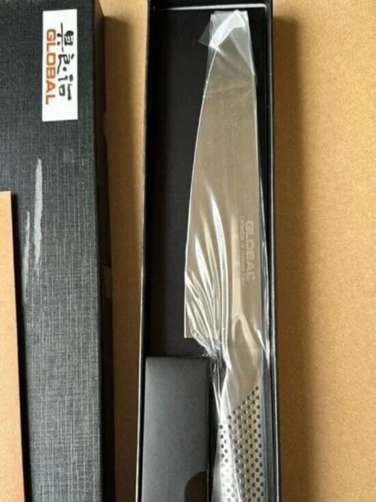 Global G-2 8” Chef’s Knife Cromova 18 Stainless Steel Classic Series NEW.