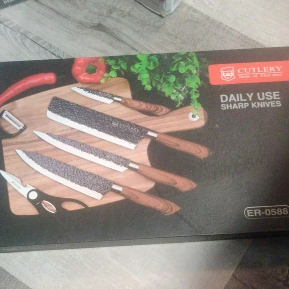 Cutlery ER-0588 6-Piece Stainless Steel‎ Knife Set with Cleaver & Shears