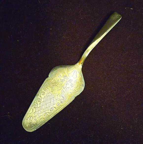 Vintage Raimond RAM2 Silverplate Pastry Cake Server 6.75