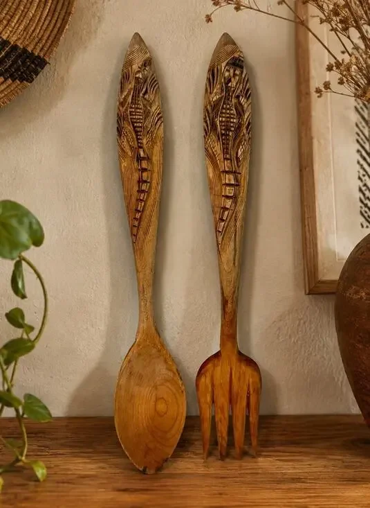 Vintage Hand Carved Wood Alligator Crocodile Salad Servers Fork Spoon 10”