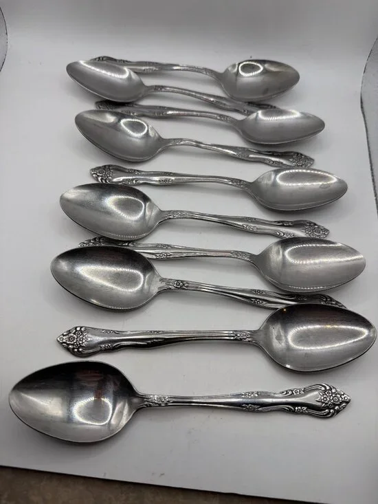 1847 Rogers Bros Stainless Steel spoons Floral Pattern Set Of 8 Vintage Flatware