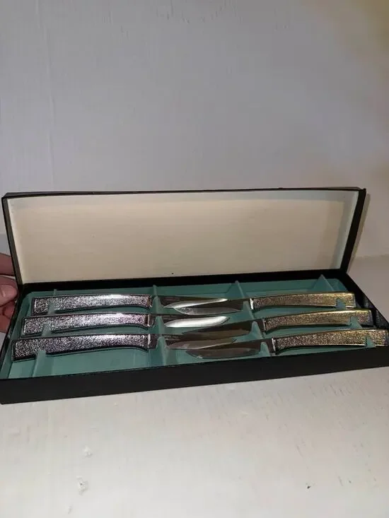 Set of 6 Carvel Hall Stainless USA Steak Knives Hammered Handle 7.75