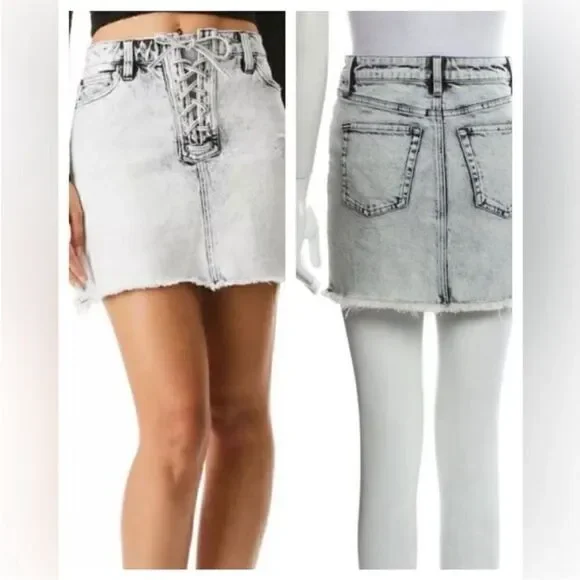 ALICE + OLIVIA NWT Raw-Edge Trim Mini Skirt Washed Denim WAIST 24