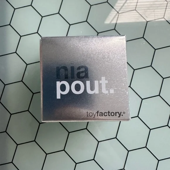Toyfactory niapout watermelon whip lip mask