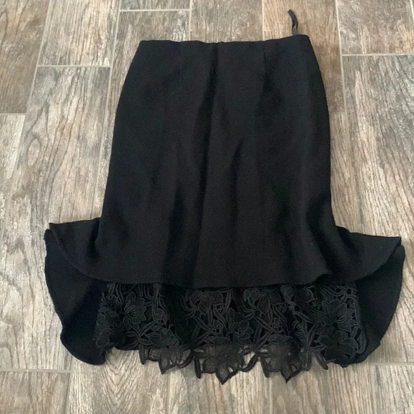 Oscar dela Renta Made in Italy black skirt