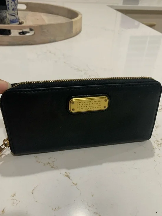 Marc by Marc Jacobs Black Leather Zip-Around Wallet