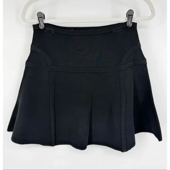 Diane Von Furstenberg Black Flote A-Line Flare Skater Mini Skirt Size Medium EUC